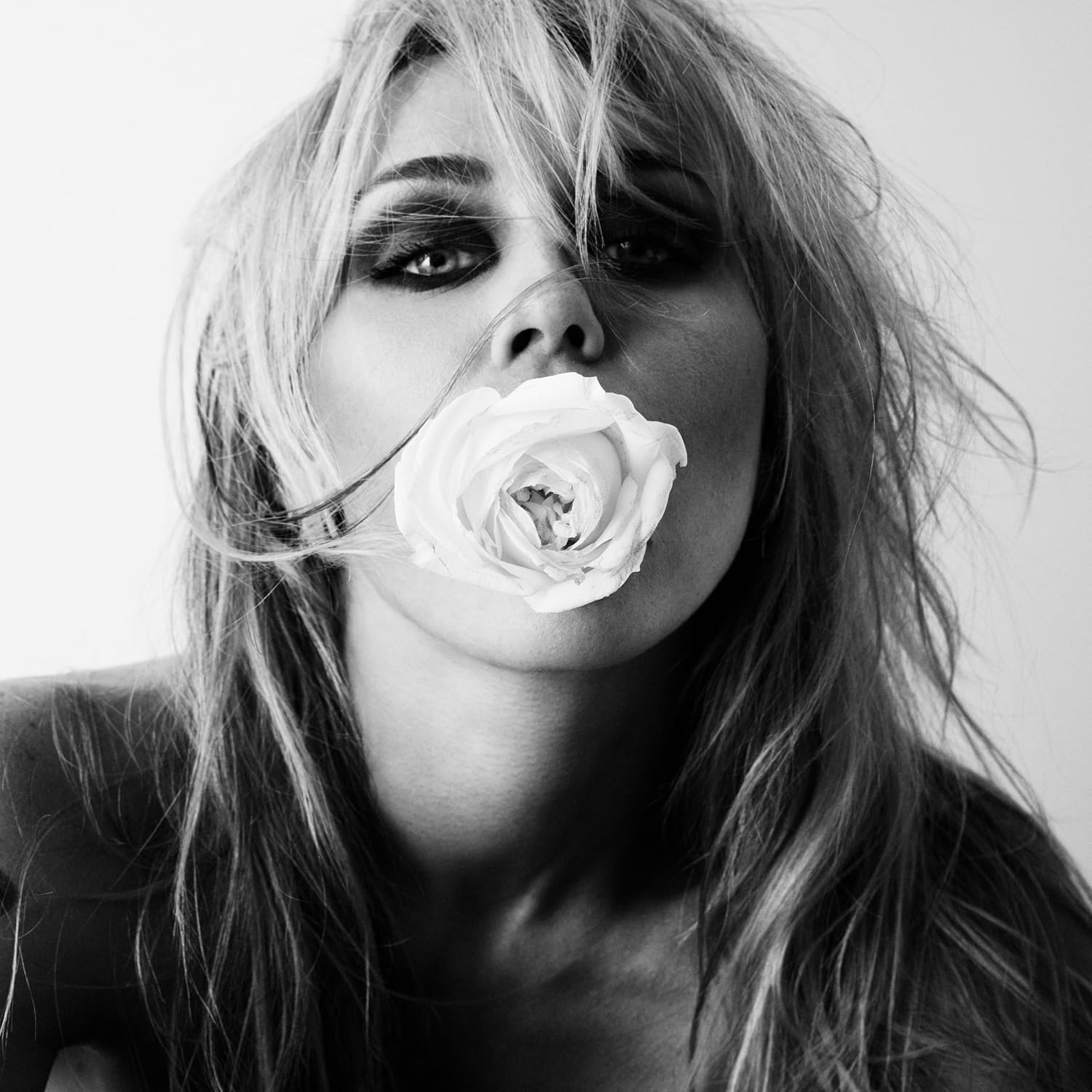 MILEY - BASS PERSUADES