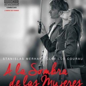 A LA SOMBRA DE LAS MUJERES