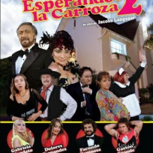 ESPERANDO LA CARROZA