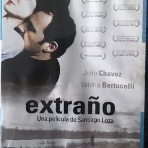 EXTRAÑO