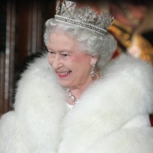 MONARCHY - THE ROYAL FAMILY AT WORK (Audio y Subtítulo en Inglés)