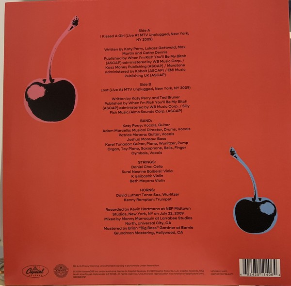 KATY PERRY - I KISSED A GIRL - LIVE AT MTVS UNPLUGGED - NEW YORK 2009 - Imagen 2