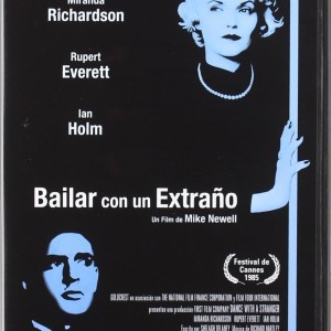 BAILAR CON UN EXTRAÑO
