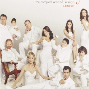 MODERN FAMILY - 2 SEASON